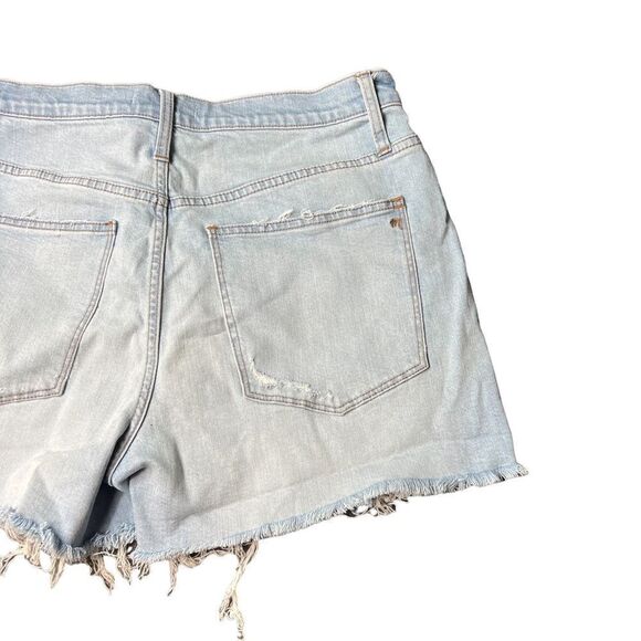 Madewell Light Wash Distressed Denim Shorts - Picture 10 of 13